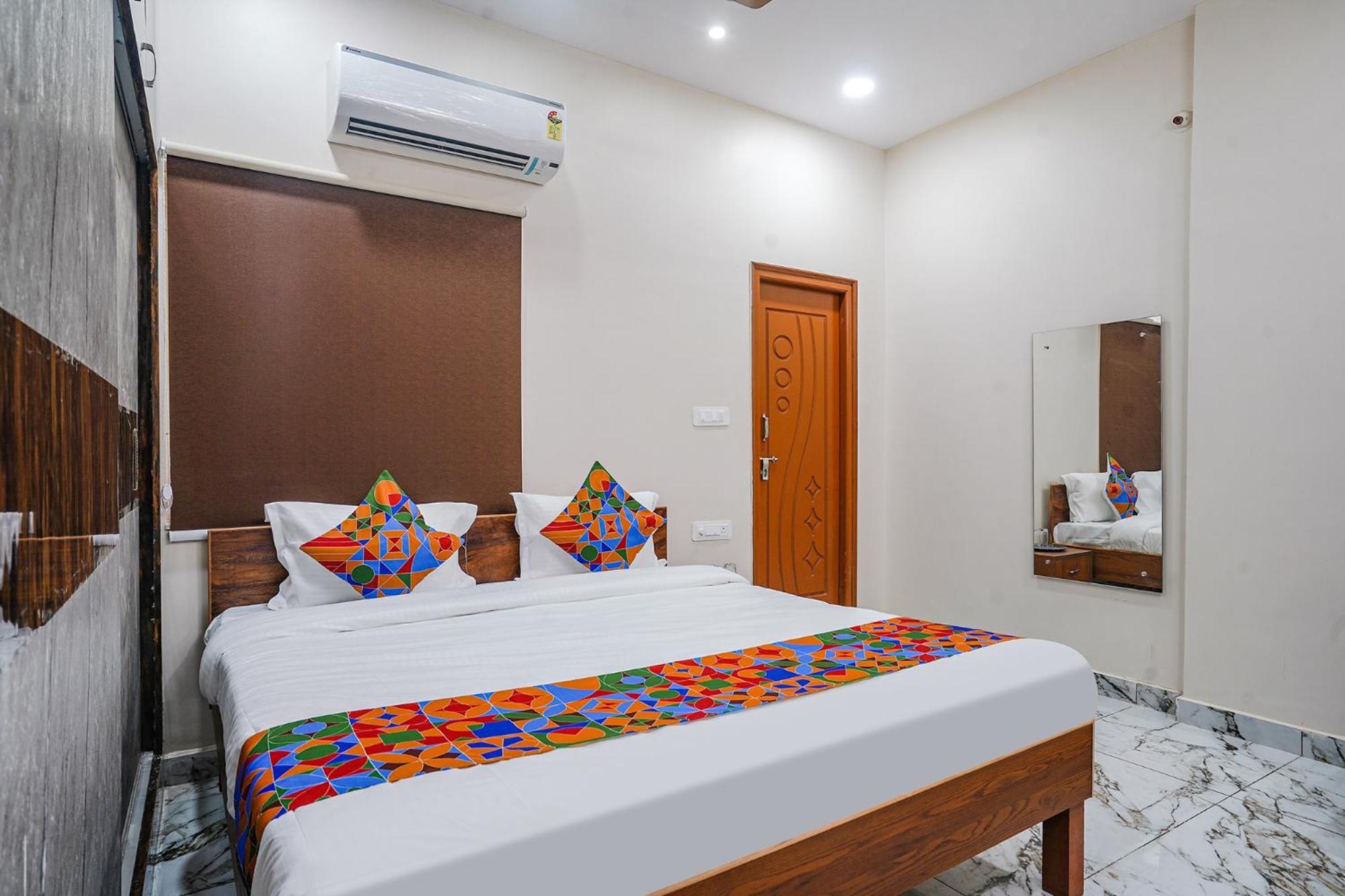Fabhotel Perams Grand Inn - Hitech City Hyderabad Exterior photo