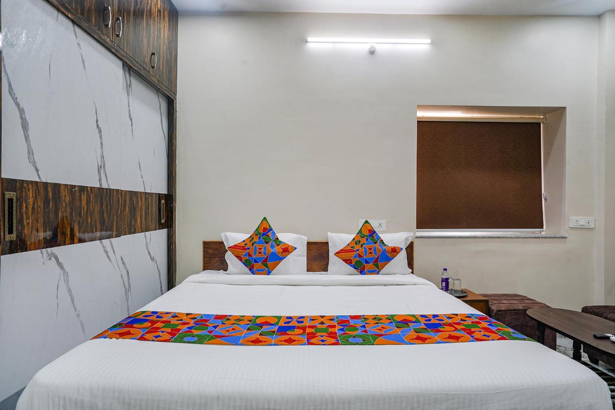 Fabhotel Perams Grand Inn - Hitech City Hyderabad Exterior photo