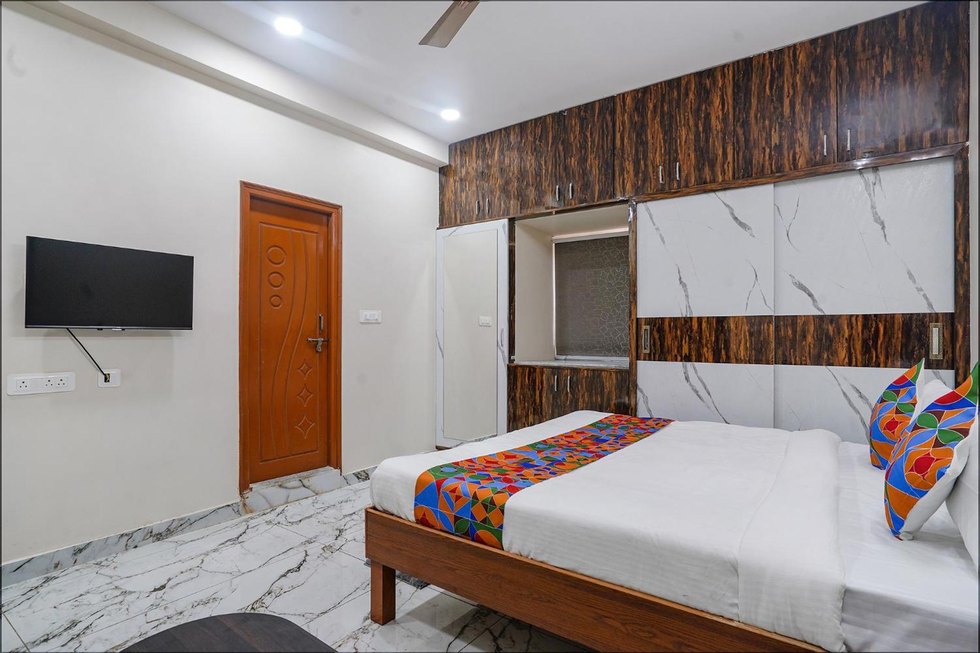 Fabhotel Perams Grand Inn - Hitech City Hyderabad Exterior photo
