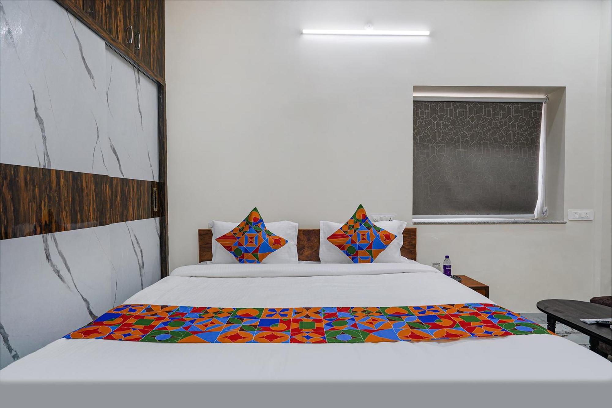 Fabhotel Perams Grand Inn - Hitech City Hyderabad Exterior photo
