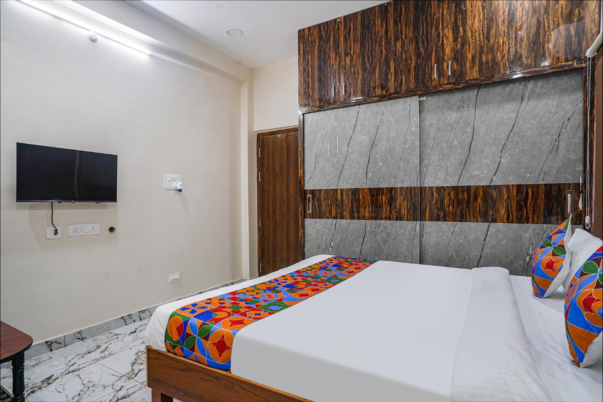 Fabhotel Perams Grand Inn - Hitech City Hyderabad Exterior photo