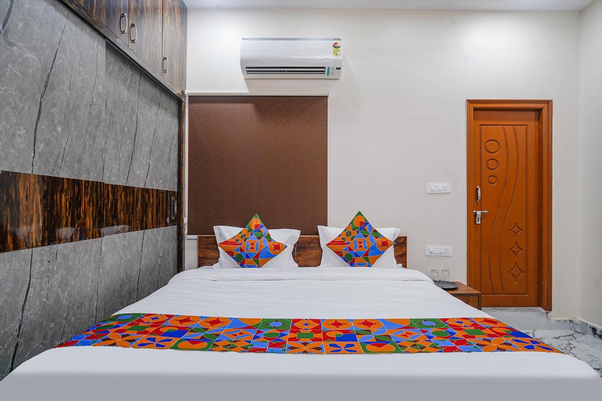 Fabhotel Perams Grand Inn - Hitech City Hyderabad Exterior photo